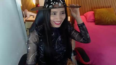 Snapshot of denis_dallas chatting on October 2025 01:01:02 PM D E N I S online show from October 2025 01:01:02 PM