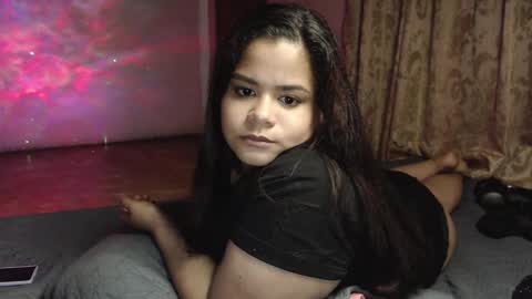 Snapshot of denisbrownlll chatting on January 2025 11:15:02 PM Dennis Brown online show from January 2025 11:15:02 PM