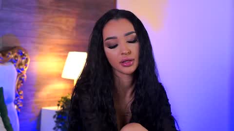 denisedevilles online show from December 2024 06:54:01 AM