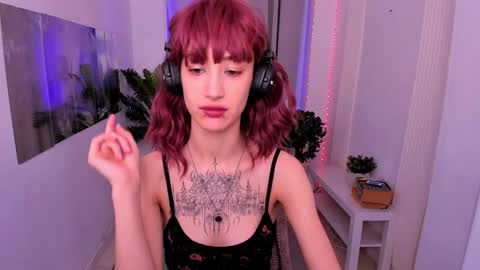 Snapshot of deniseparadise chatting on January 2025 10:22:02 PM Unfortunately Denise has discontinued her work but I hope you will be excited about the new cool girl Jia online show from January 2025 10:22:02 PM