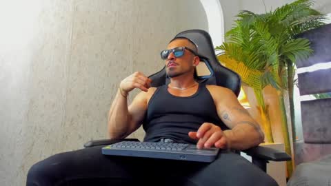 Snapshot of dennis_cox_ chatting on January 2025 09:15:02 AM dennis_cox_ online show from January 2025 09:15:02 AM