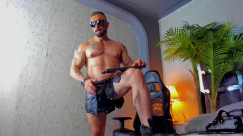 Snapshot of dennis_cox_ chatting on February 2025 01:43:02 PM dennis_cox_ online show from February 2025 01:43:02 PM
