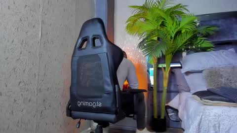 Snapshot of dennis_cox_ chatting on February 2025 02:00:01 PM dennis_cox_ online show from February 2025 02:00:01 PM