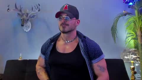 dennis_cox_ online show from May 2026 08:41:01 AM