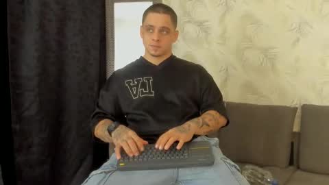 dennis munera online show from January 2025 12:23:01 PM