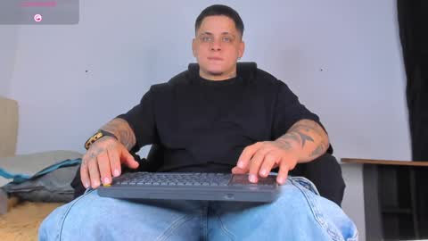 dennis munera online show from October 2025 09:40:02 AM