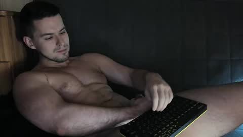 Snapshot of dennis_night chatting on October 2025 12:31:01 AM Den online show from October 2025 12:31:01 AM