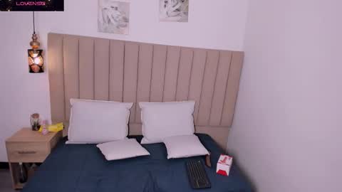 Denisse  online show from March 2026 01:13:02 PM