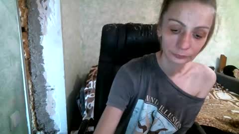 Snapshot of dennisxcarol chatting on February 2026 07:06:01 AM DennisXCarol online show from February 2026 07:06:01 AM