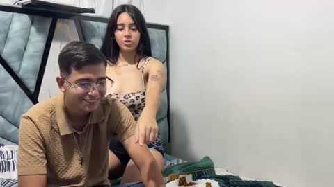 Dereck and Sophia online show from December 2025 02:50:01 AM