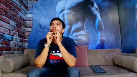 Derek online show from January 2026 07:11:01 PM