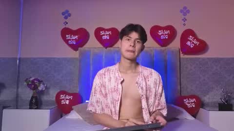 derek_sinn online show from February 2026 07:43:02 PM