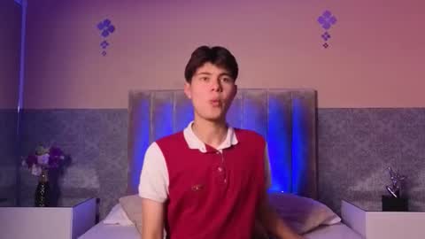 derek_sinn online show from February 2026 08:16:02 PM