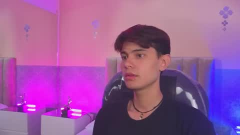 derek_sinn online show from April 2026 08:29:02 PM