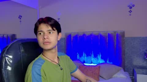 derek_sinn online show from May 2026 08:21:02 AM