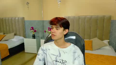 derek_sinn online show from June 2026 08:41:01 PM