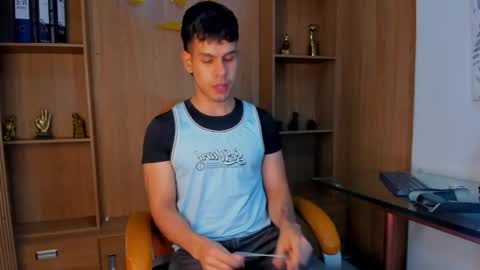 derek_voss online show from May 2026 01:55:01 AM