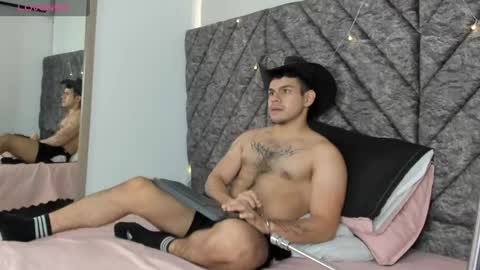 derek_voss online show from May 2026 01:52:02 PM