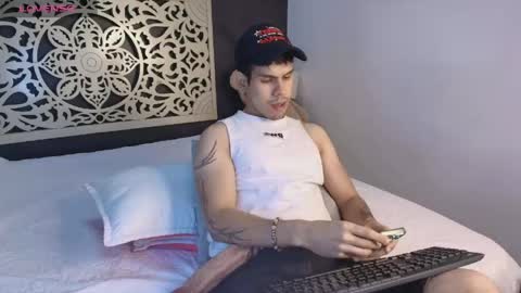 derek_voss online show from May 2026 12:44:01 PM