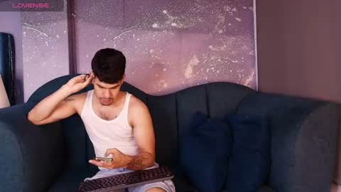 derek_voss online show from June 2026 01:14:01 PM