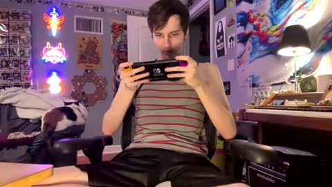 derekdings online show from November 2025 11:32:02 PM