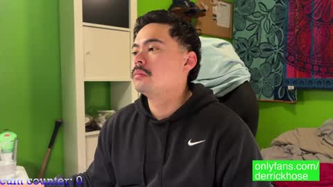 Snapshot of derrick_hose chatting on January 2025 01:58:02 AM Derrick Hose online show from January 2025 01:58:02 AM