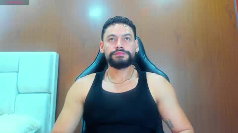 Snapshot of derrybigger_cm chatting on November 2025 02:27:01 PM DerryBigger CM online show from November 2025 02:27:01 PM