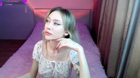 Ari online show from December 2024 07:03:01 PM