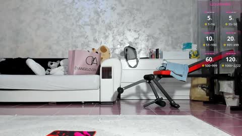 Snapshot of desert2blosom chatting on October 2025 08:31:02 PM Mia online show from October 2025 08:31:02 PM