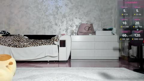 Snapshot of desert2blosom chatting on October 2025 10:04:01 PM Mia online show from October 2025 10:04:01 PM