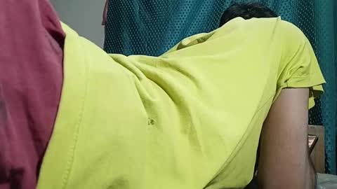 Snapshot of desi_boy799417 chatting on February 2025 11:41:02 AM desi_boy799417 online show from February 2025 11:41:02 AM