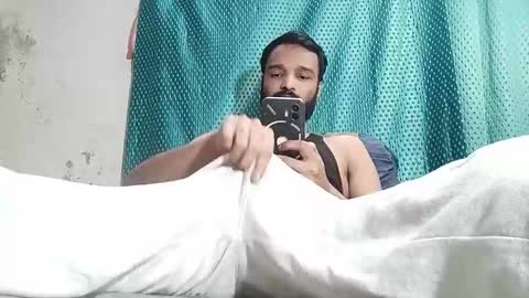 Snapshot of desi_boy799417 chatting on March 2025 11:07:02 AM desi_boy799417 online show from March 2025 11:07:02 AM