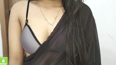 Snapshot of desicoupleshow chatting on January 2025 08:14:02 AM Eva and Adam online show from January 2025 08:14:02 AM