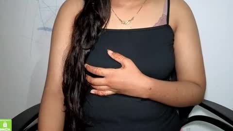 Snapshot of desicoupleshow chatting on November 2025 06:31:02 PM Eva and Adam online show from November 2025 06:31:02 PM