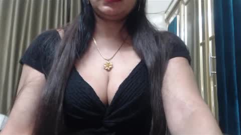 Maisa online show from December 2024 08:44:01 PM