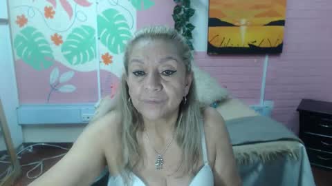 Snapshot of desire_latin chatting on April 2026 03:16:01 PM VALERIA online show from April 2026 03:16:01 PM