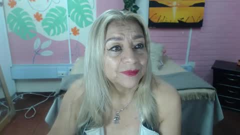 Snapshot of desire_latin chatting on April 2026 03:39:02 PM VALERIA online show from April 2026 03:39:02 PM