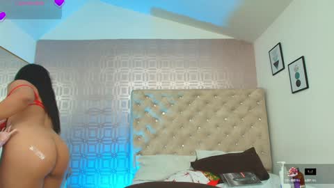 Snapshot of desire_sara chatting on January 2025 06:53:02 PM Sara Desire online show from January 2025 06:53:02 PM