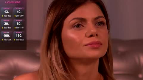 Snapshot of desiredmia_ chatting on November 2025 06:03:01 AM Mia online show from November 2025 06:03:01 AM