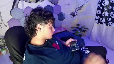 TORI AND MR. BEAR online show from October 2025 06:35:02 PM