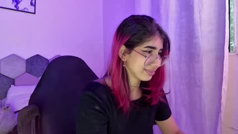 TORI AND MR. BEAR online show from February 2026 06:06:02 PM