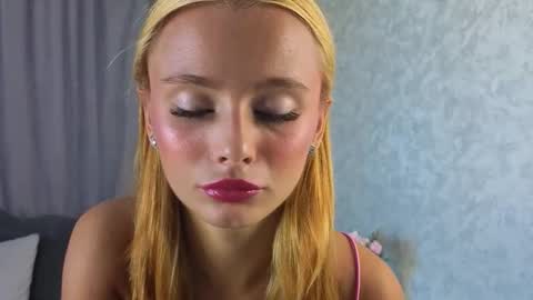 Snapshot of desireeclipse chatting on September 2025 06:35:02 AM Willow online show from September 2025 06:35:02 AM