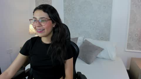 desire online show from May 2026 07:19:02 PM