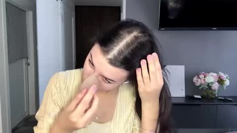 desireefolino online show from February 2026 08:07:01 AM