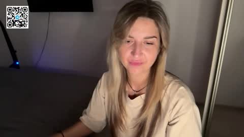 Nika online show from September 2025 09:59:02 PM
