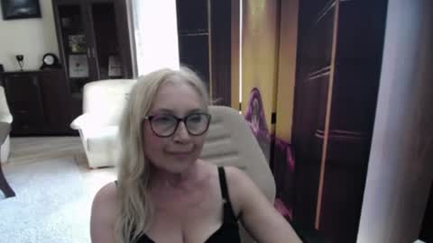 Snapshot of desiresofia chatting on June 2026 01:55:01 PM S O F I A online show from June 2026 01:55:01 PM