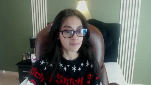 Snapshot of desiring__angel chatting on December 2024 10:11:02 AM Desiring Angel online show from December 2024 10:11:02 AM