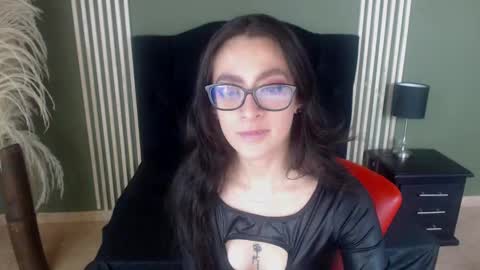 Snapshot of desiring__angel chatting on January 2025 11:55:01 AM Desiring Angel online show from January 2025 11:55:01 AM