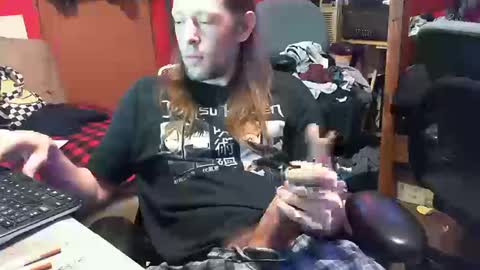 Snapshot of desolation2012 chatting on October 2025 04:44:02 AM desolation2012 online show from October 2025 04:44:02 AM