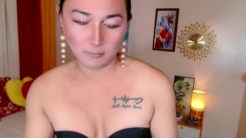 destenierose online show from May 2026 11:44:02 PM